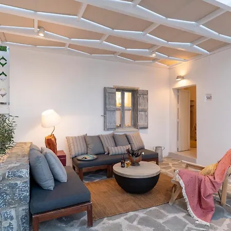 Above Chill Out Bungalow - Adult Only