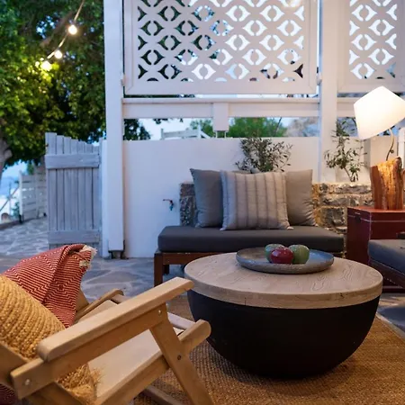 Above Chill Out Bungalow - Adult Only