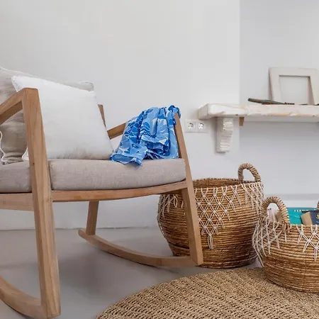 Above Chill Out Bungalow - Adult Only Lodge *