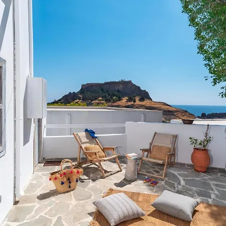Above Chill Out Bungalow - Adult Only Lodge